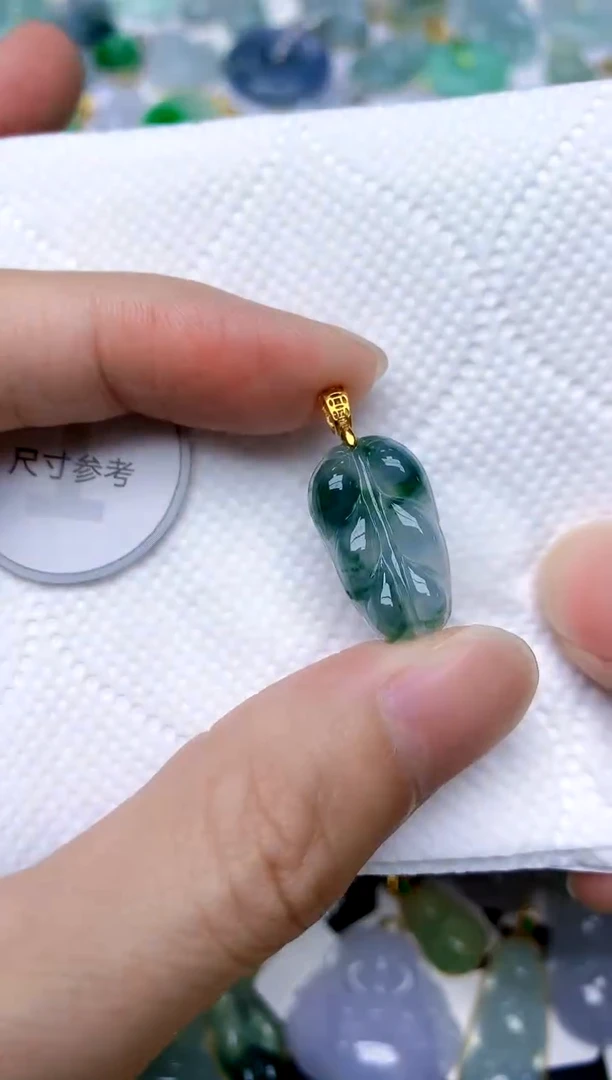 颈饰银S925镶嵌翡翠天然A货翡翠