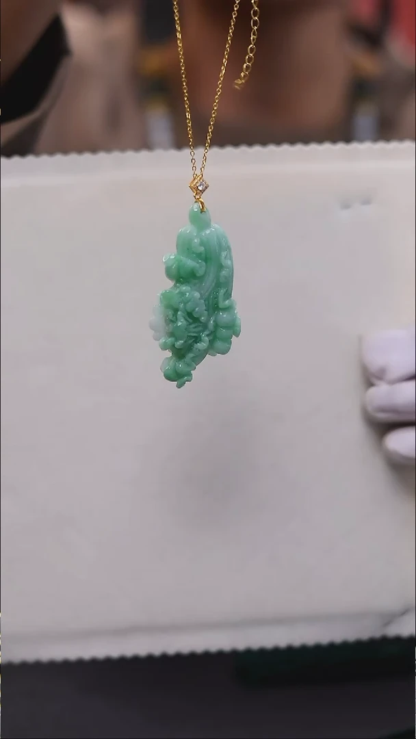 【闪购商品】翡翠颈饰未镶嵌基地发货白菜