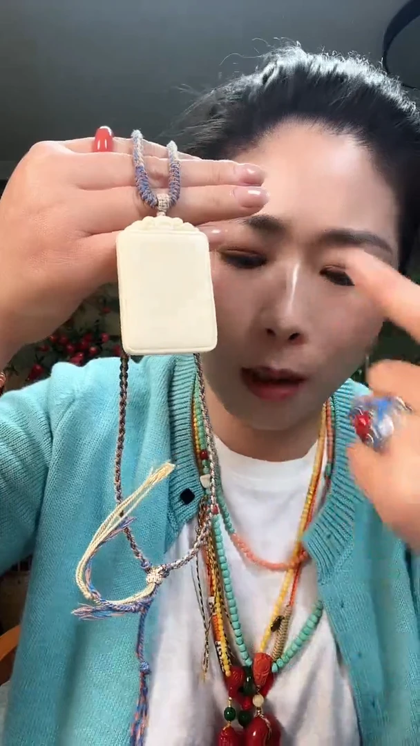 【闪购商品】树脂制品0000000T520