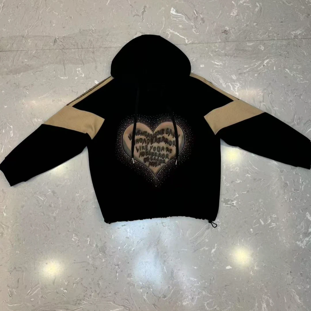 shishu/拾束时尚女装爱心烫钻印花宽松显瘦休闲百搭卫衣HL9875