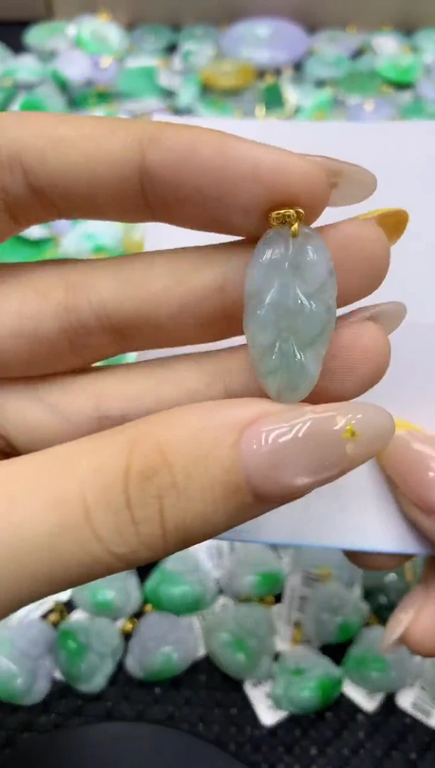 颈饰未镶嵌翡翠天然缅甸翡翠A货