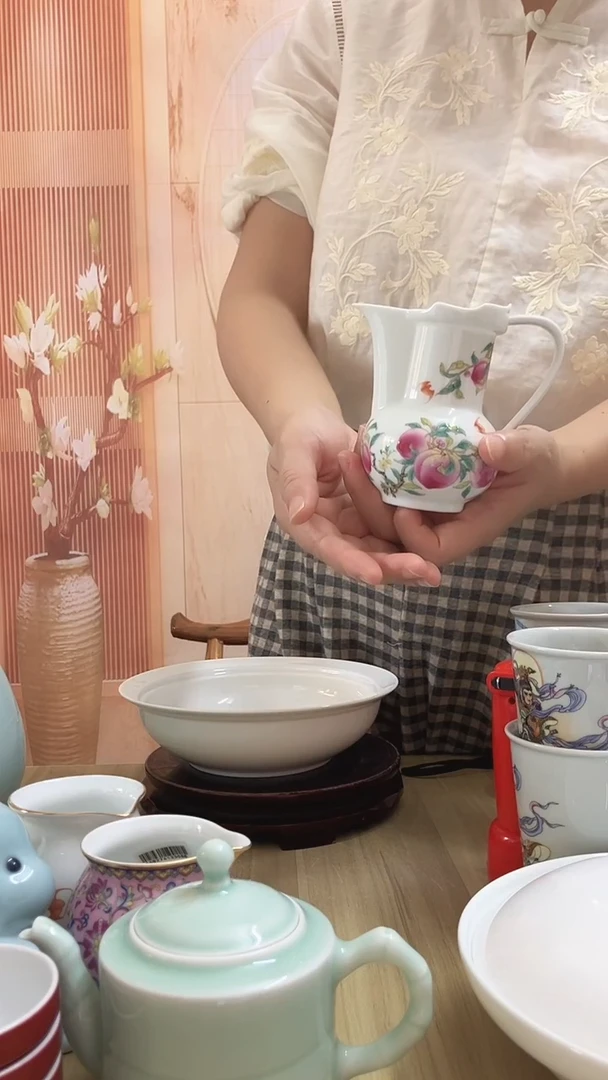 瓷寿桃分酒器1个