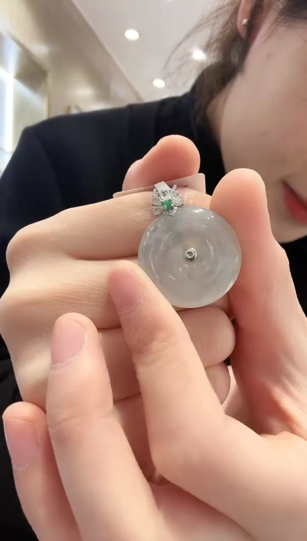 颈饰18K金镶嵌翡翠【48】24.2*6