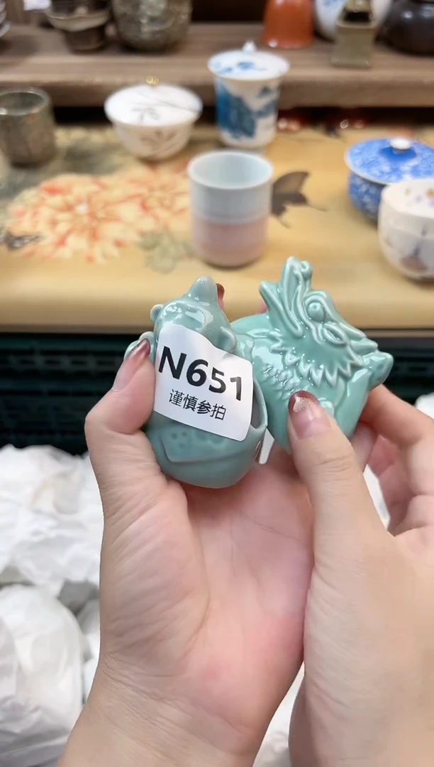 瓷片爱****） 651