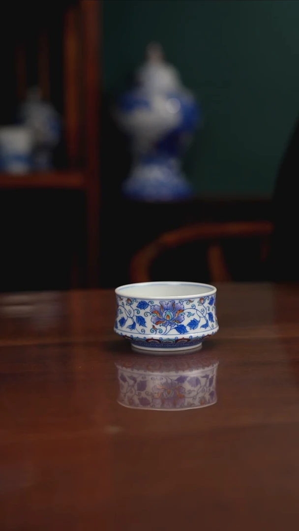 空山明月斗彩主人杯