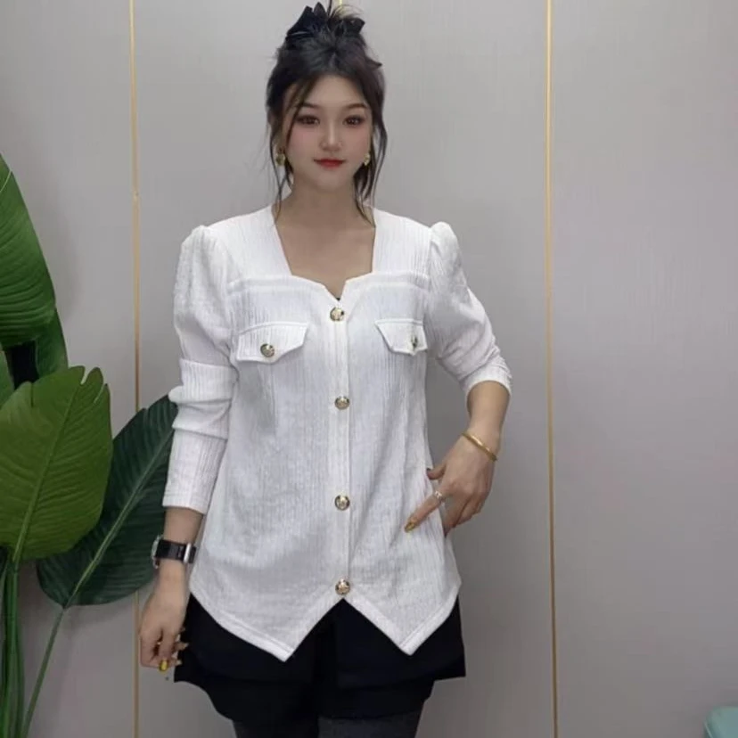 潇潇家-早春新款显瘦气质长袖小香风时尚百搭宽松显瘦遮肉上衣