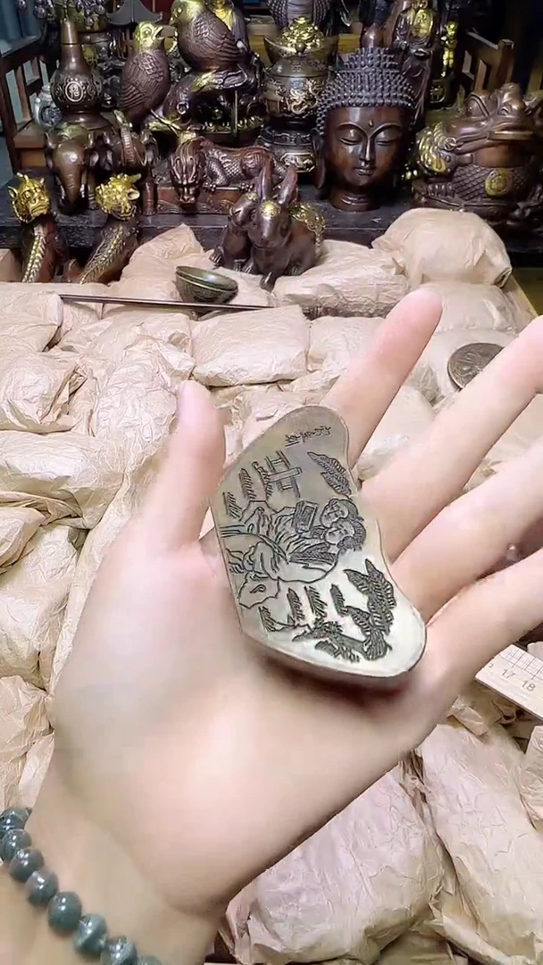 铜器摆件铜器摆件