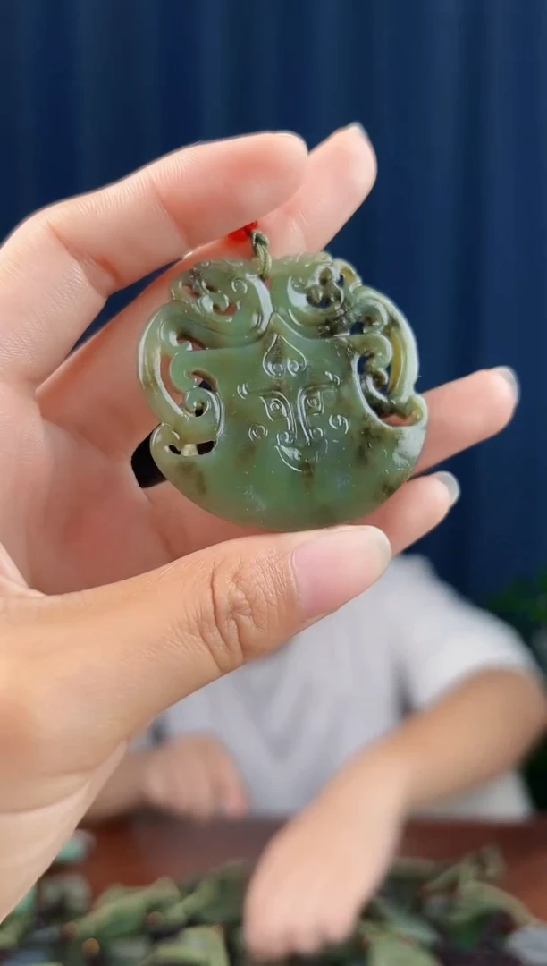 未镶嵌和田玉挂件拍一发一，多样性发货