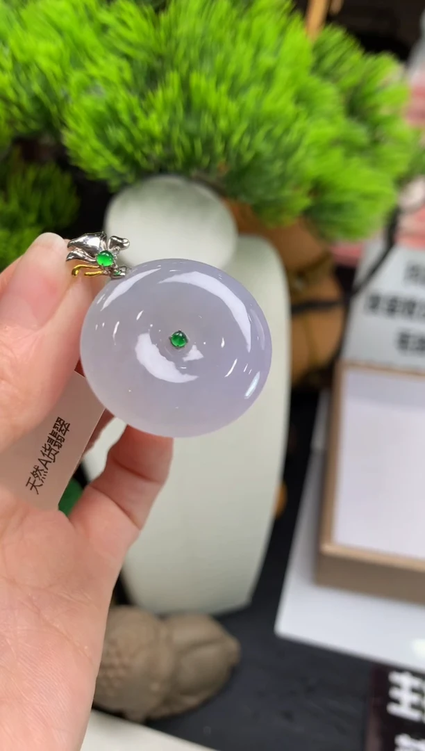 颈饰18K金镶嵌翡翠依****9---121673