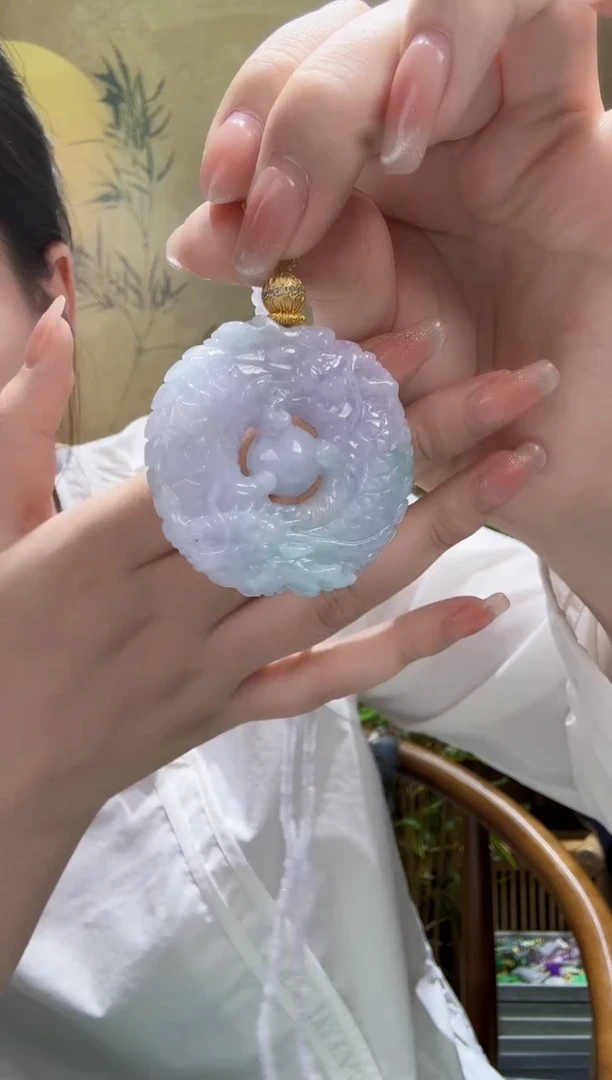 翡翠未镶嵌颈饰吊坠