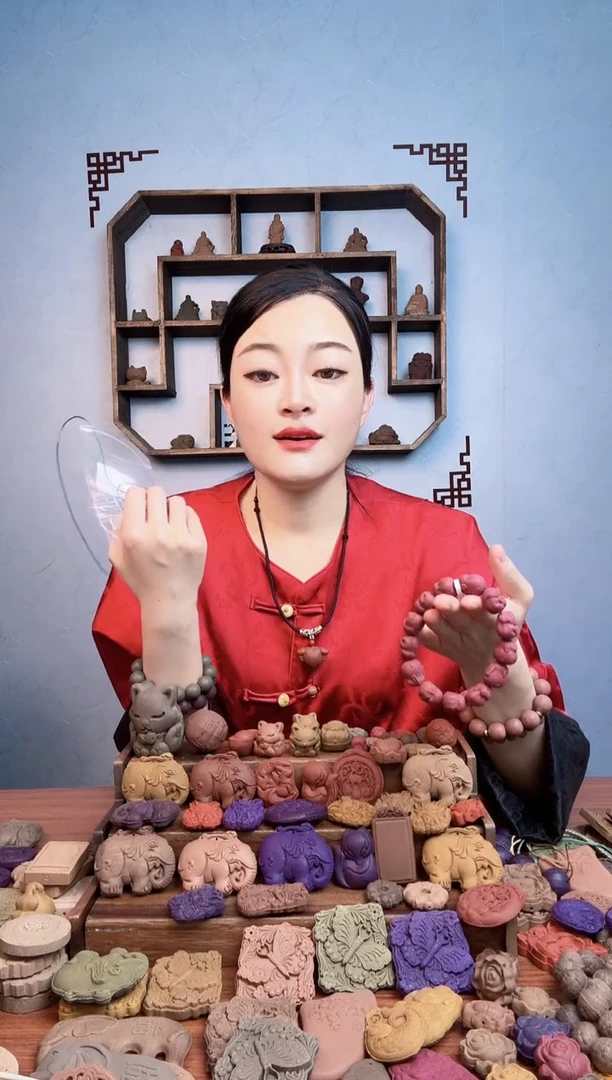 【闪购商品】泥塑瑕疵桃之夭夭兔子手串