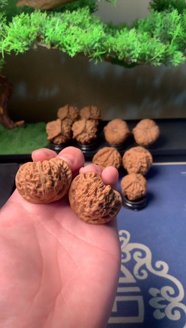【闪购商品】文玩核桃吊坠39宫灯