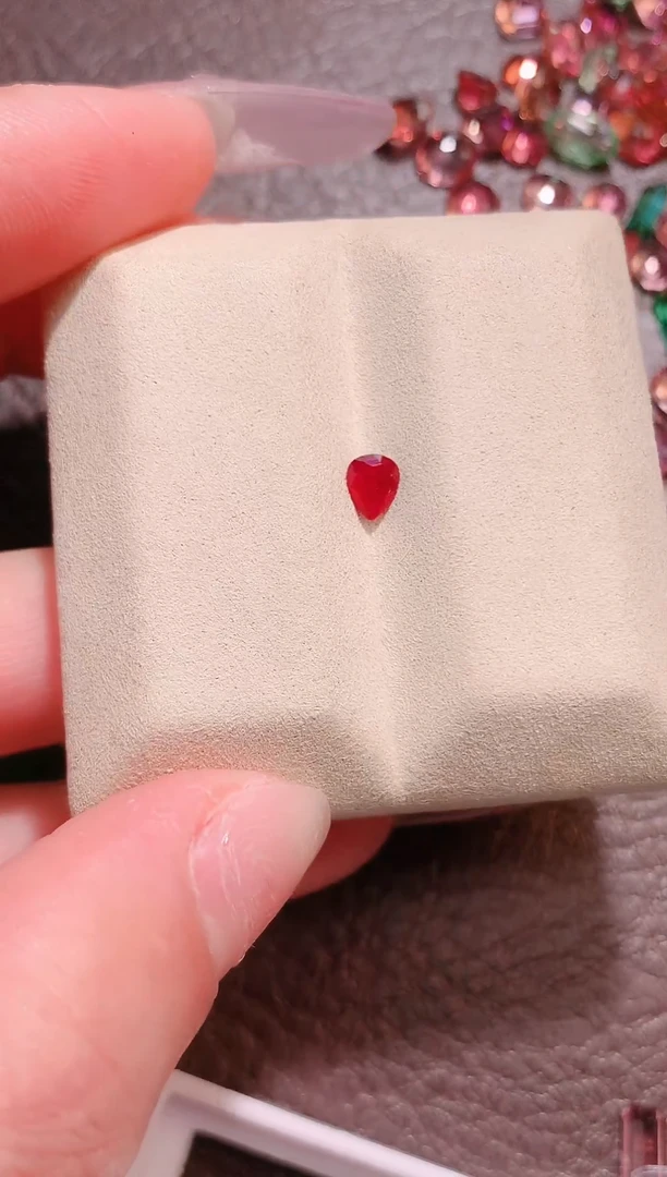 裸石红宝石0.31ct-莫桑天然未镶嵌