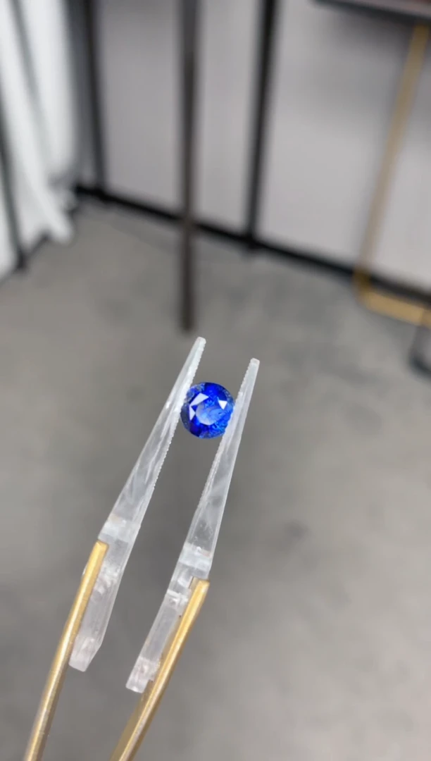 【闪购商品】蓝宝石裸石未镶嵌1.5ct  皇家蓝蓝宝石