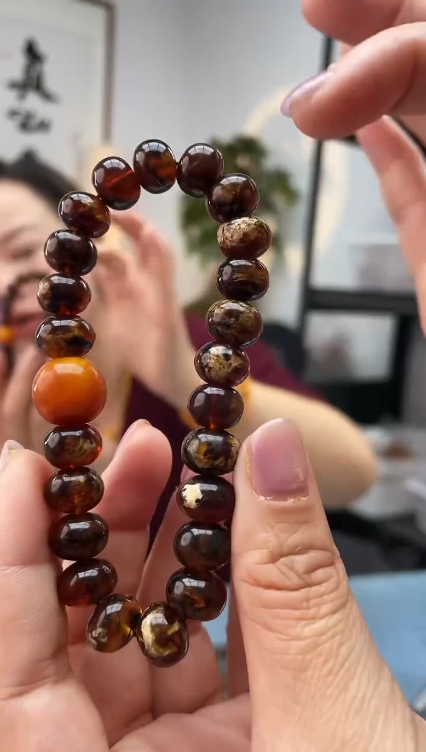 【闪购商品】未镶嵌琥珀珠宝奇石黑10 发一件