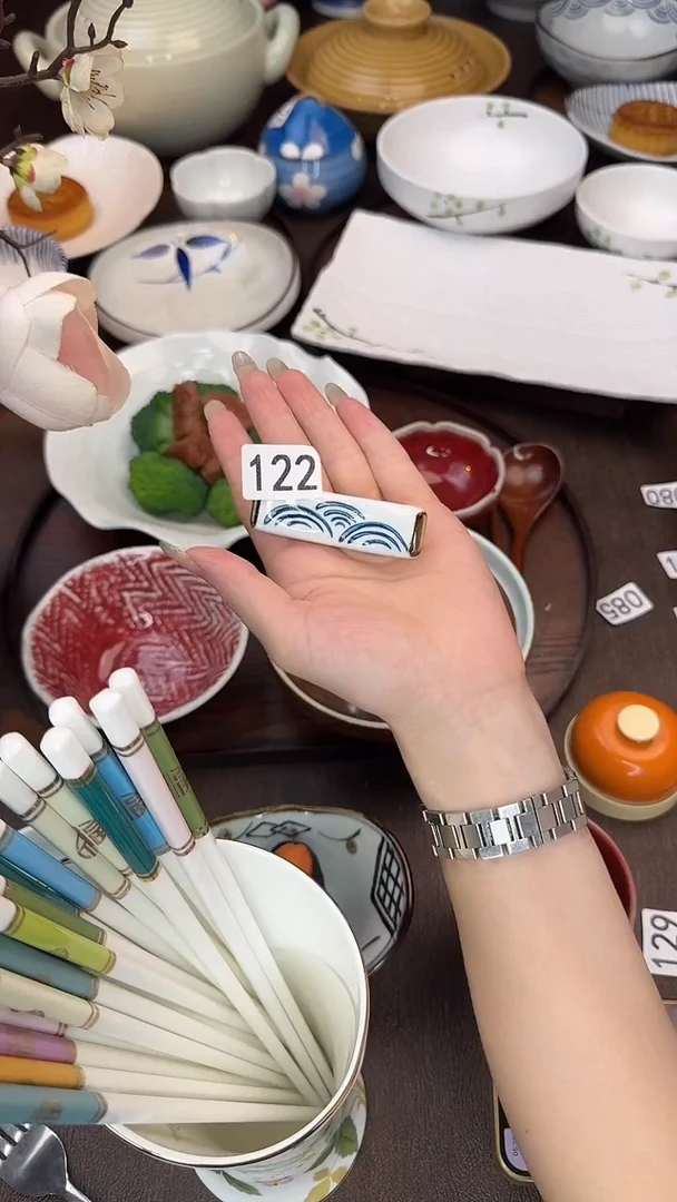 瓷122福鱼系列筷子托一对