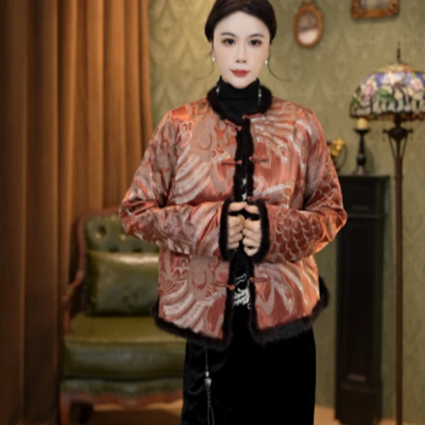 [龙翰凤翼]新中式银丝重工满绣加棉毛领外套2024D0711-木子