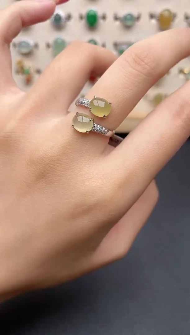 【闪购商品】翡翠戒指银S925镶嵌一物一证一礼盒