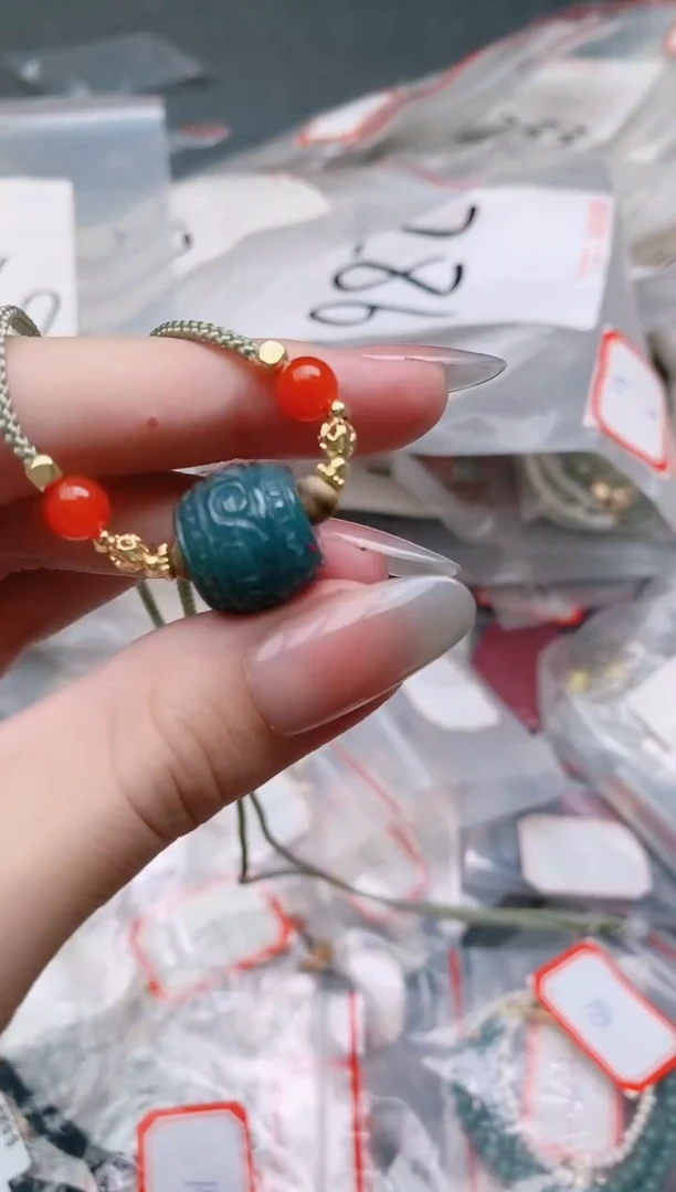 翡翠未镶嵌颈饰多样性发拍一发一