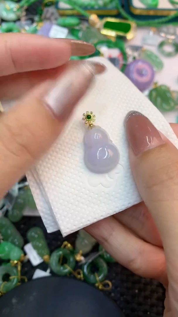 颈饰未镶嵌翡翠1