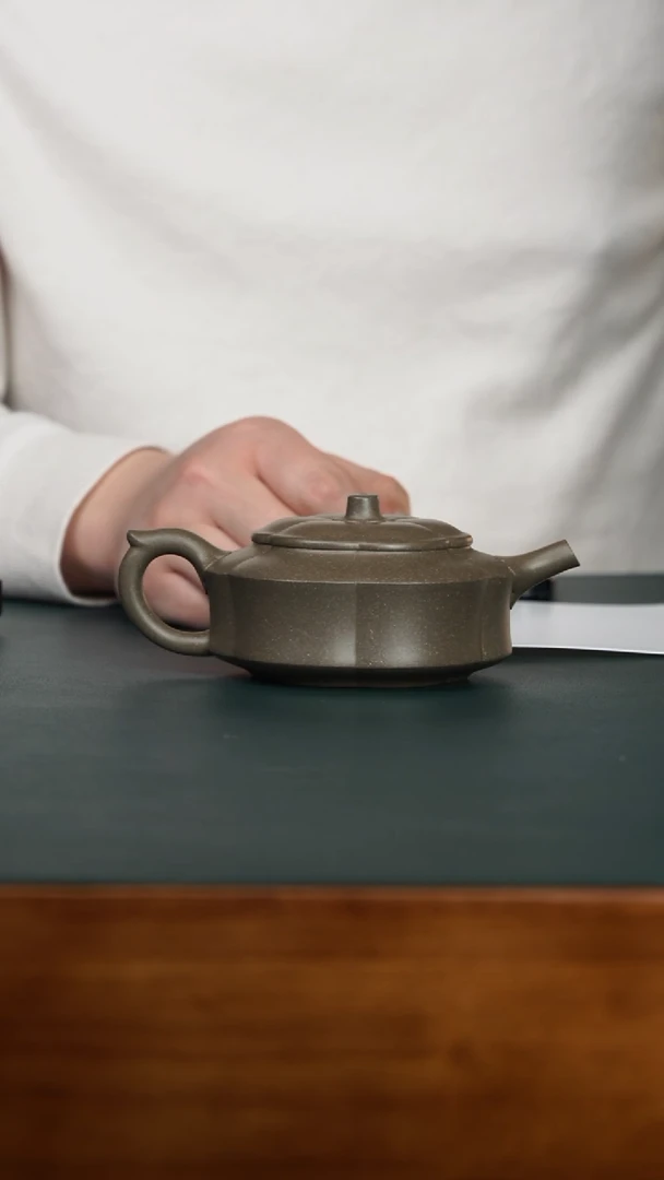 【闪购商品】紫砂茶壶大彬梅瓣 松华青段