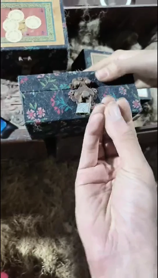 香榧木1个开封全全花朵小盒子链接