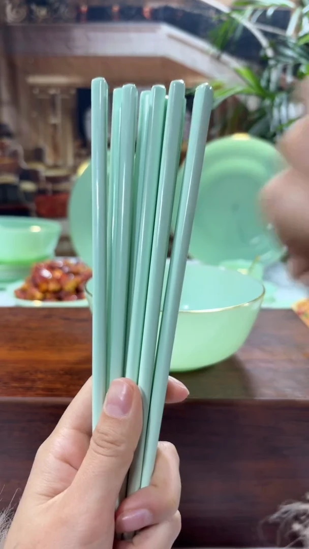 【闪购商品】....  玉瓷筷子10双福利价格