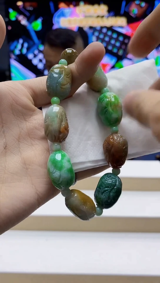 未镶嵌定制翡翠-毛货手串12