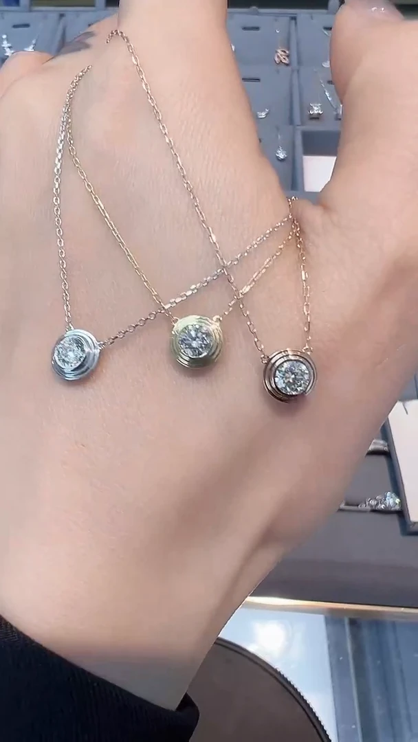 【闪购商品】钻石项链18K金镶嵌多样性发一