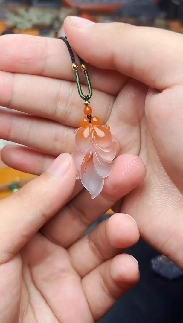 【闪购商品】南红玛瑙颈饰未镶嵌鱼01
