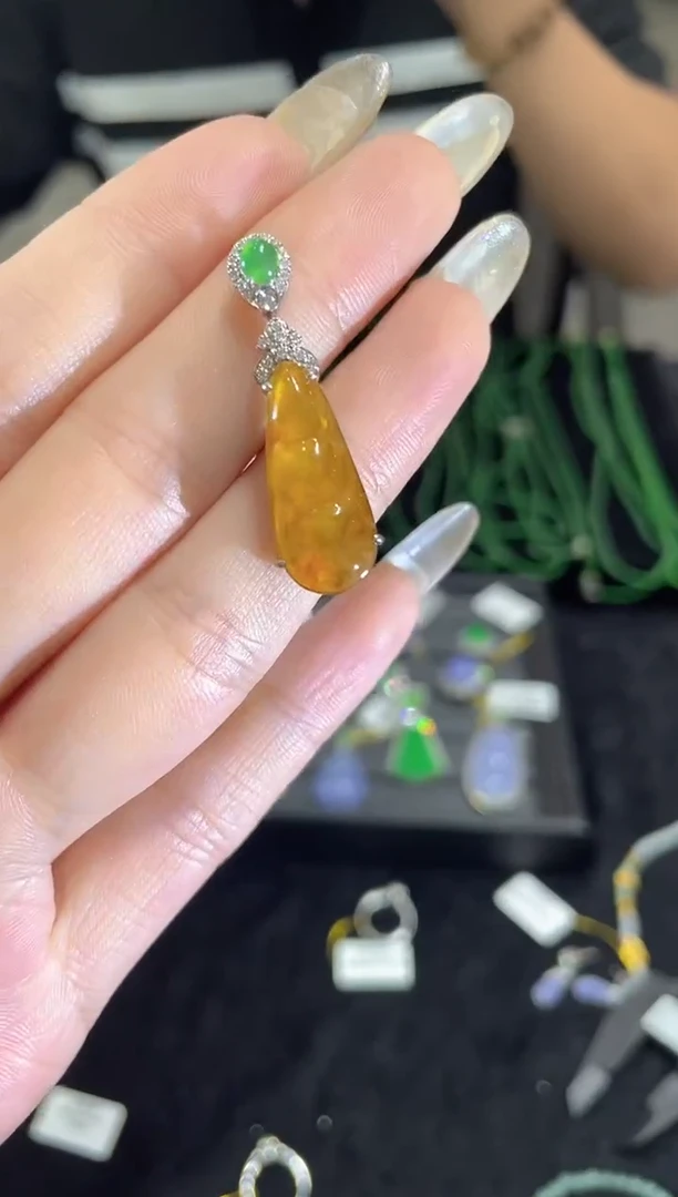 吊坠(不含链)未镶嵌翡翠HX
