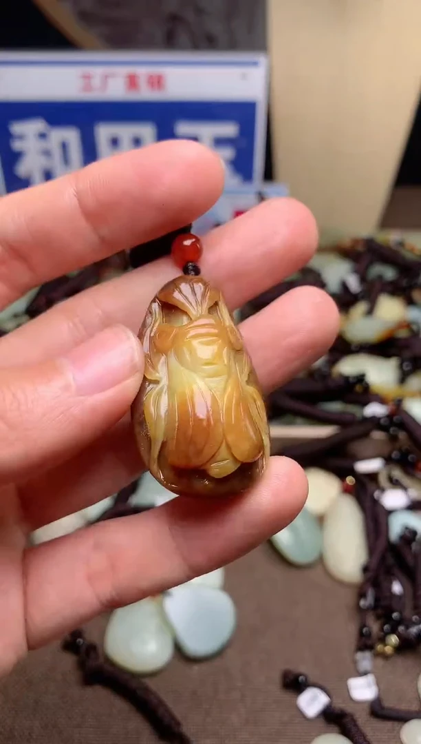 【闪购商品】和田玉颈饰未镶嵌1