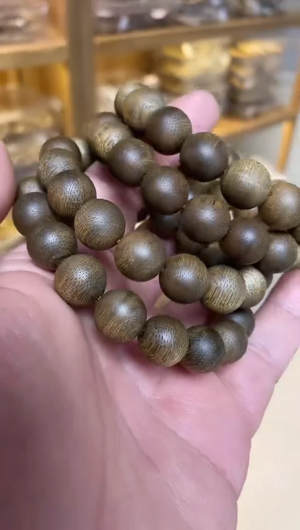 【闪购商品】沉香手串文莱圆珠单圈1.3多样性发其一