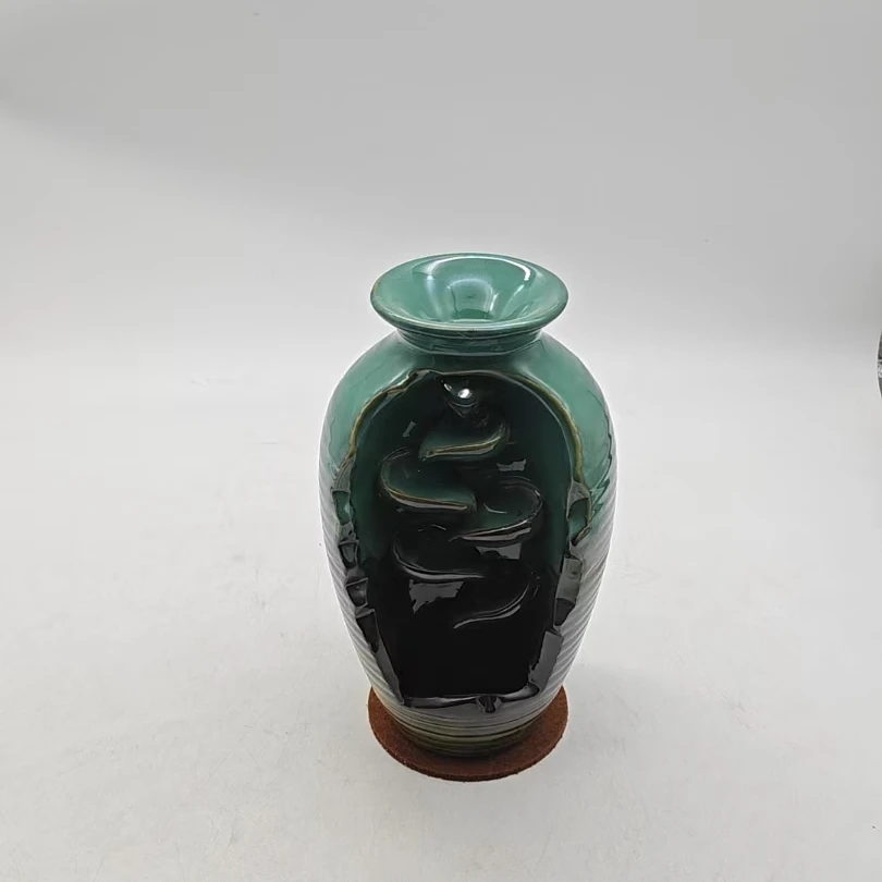 6610 倒流香摆件（高21）B556F