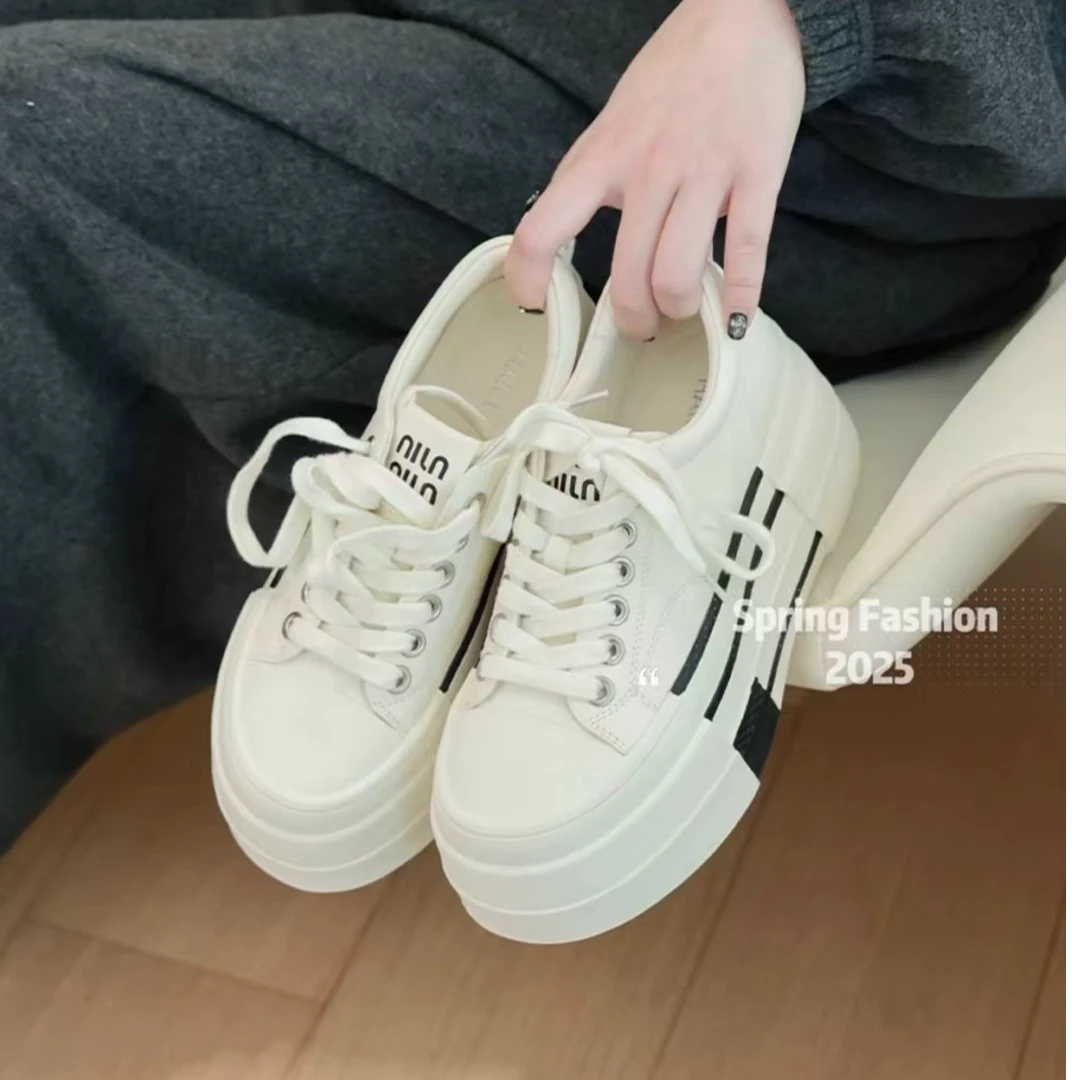 2025春季新款欧货真皮厚底板鞋小个子增高百搭透气品质小白鞋