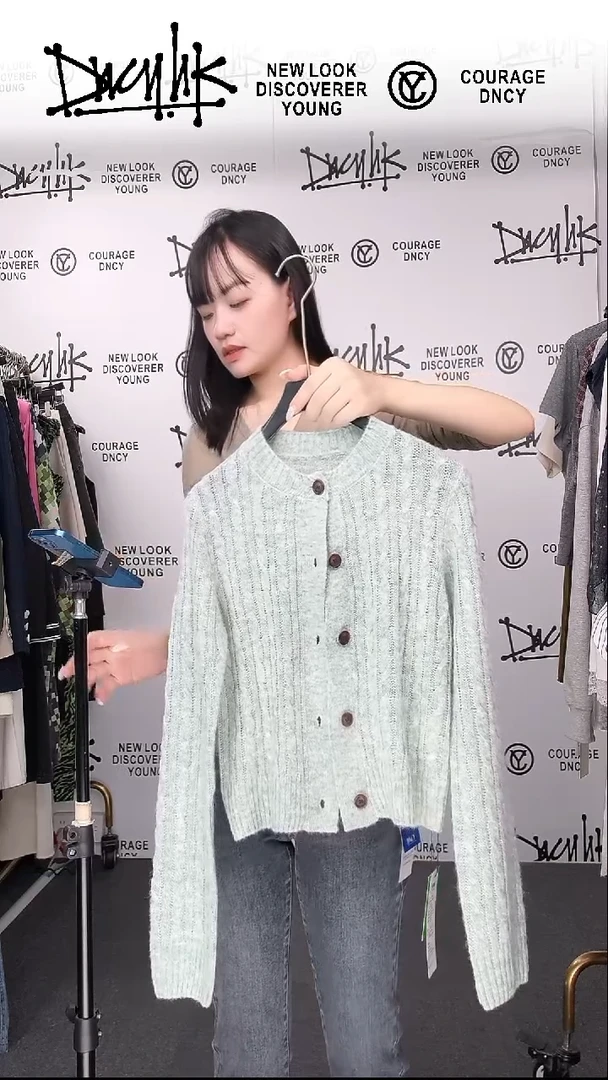 慵懒麻花开衫均码