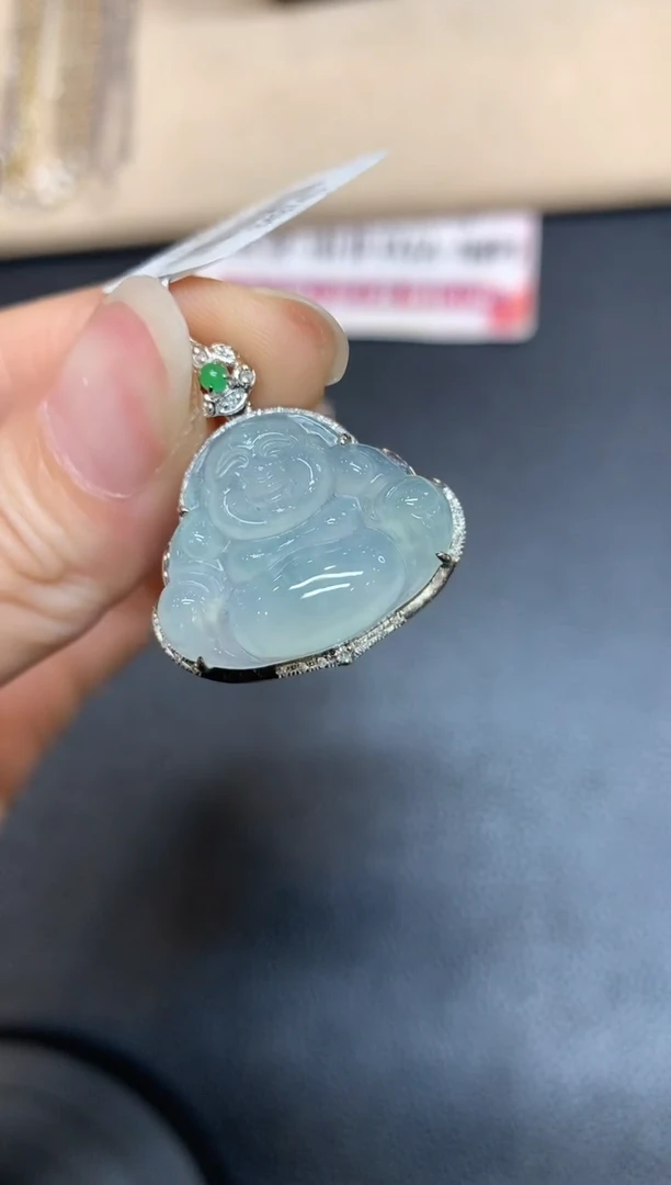 【闪购商品】翡翠颈饰18K金镶嵌【无鉴赏期