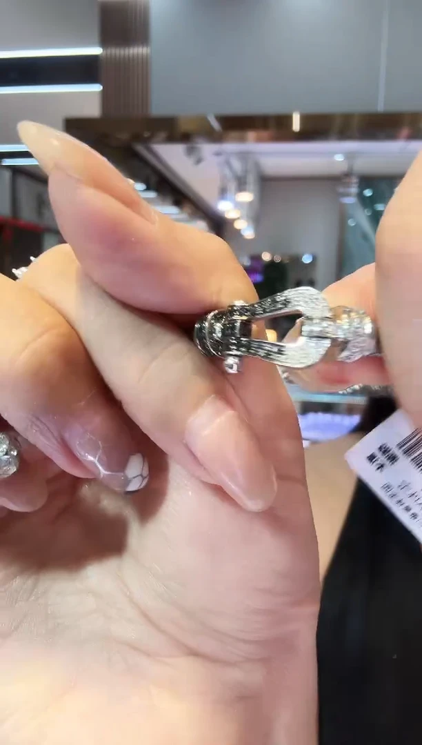 铂Pt950镶嵌吊坠钻石AY0590-PT