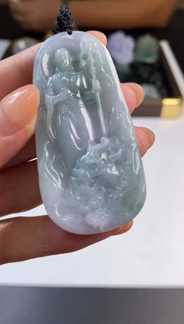 未镶嵌挂件翡翠373014      多人