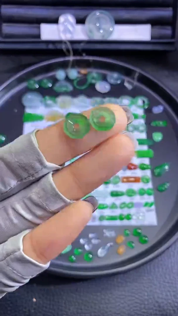 未镶嵌挂件翡翠圈