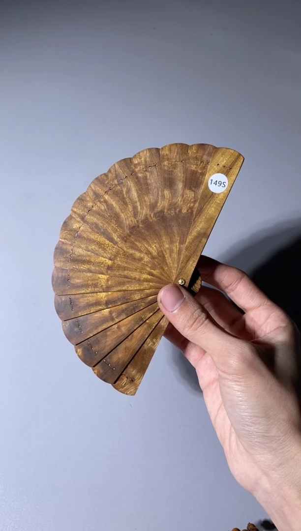 【闪购商品】金丝楠木雕149号10cm金丝楠木小叶桢楠掌中扇