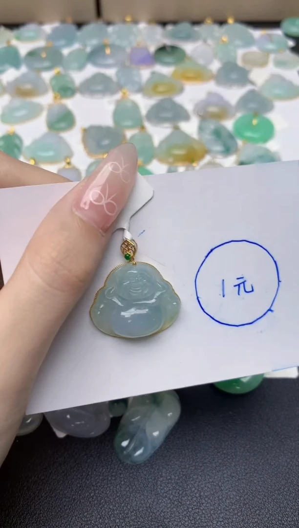 翡翠18K金镶嵌颈饰天然翡翠A货