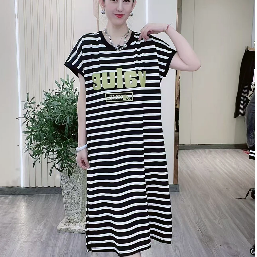 条纹字母短袖棉连衣裙