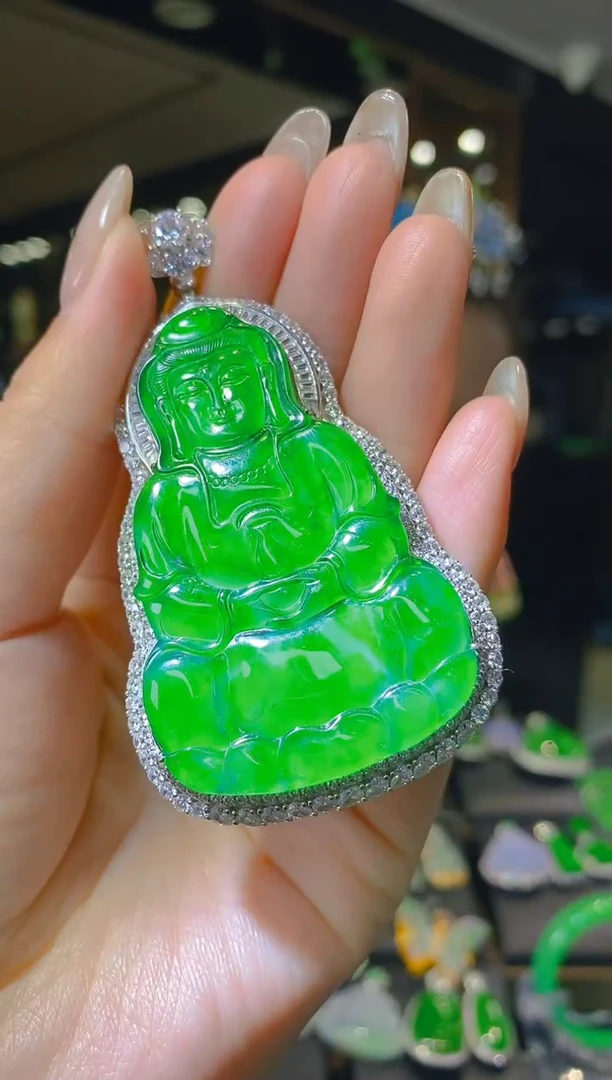 【闪购商品】翡翠吊坠(赠链)银S925镶嵌030