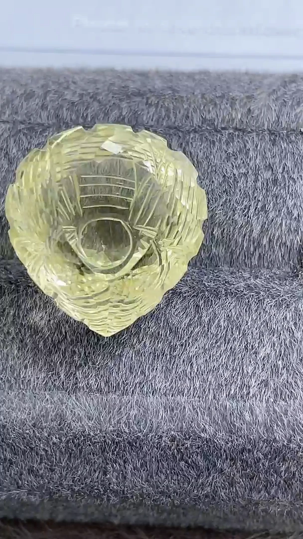 未镶嵌珠宝半成品黄晶57.6ct