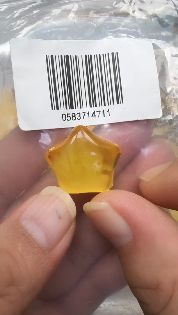 裸石琥珀未镶嵌如图