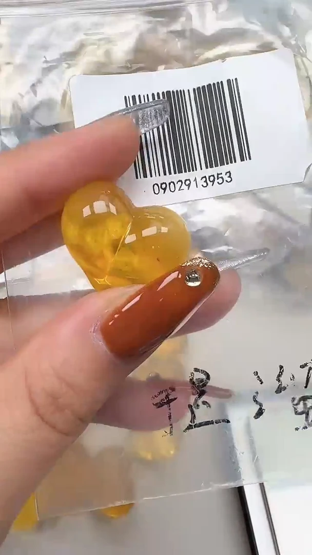 裸石琥珀未镶嵌如图