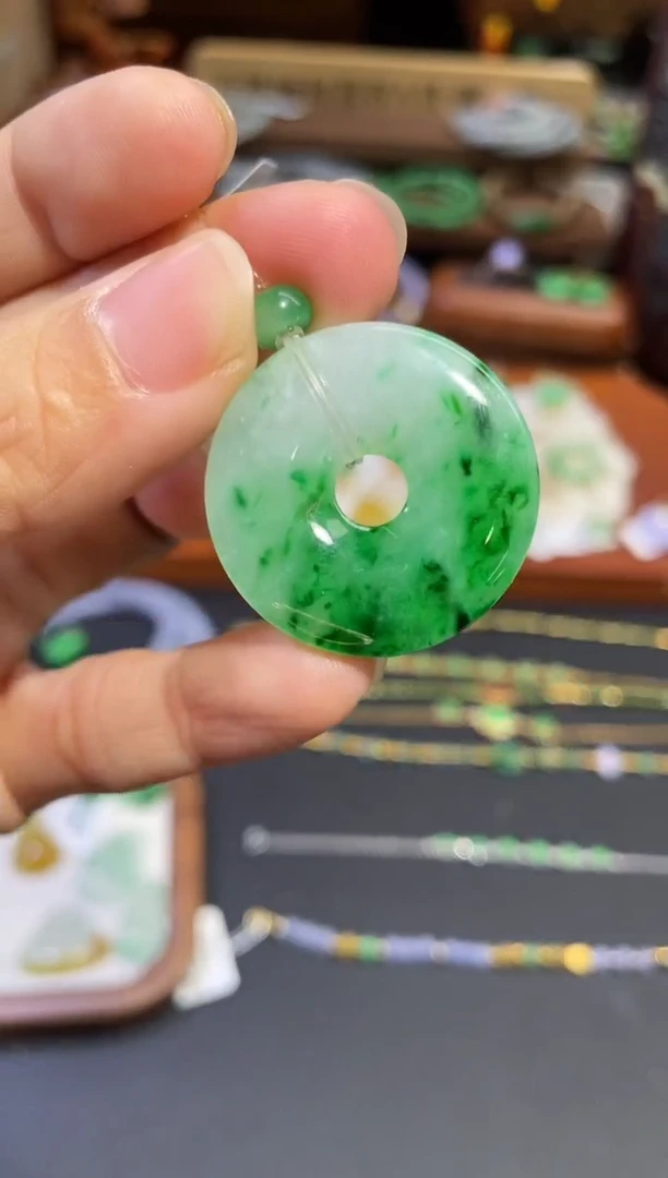 颈饰未镶嵌翡翠甜甜圈