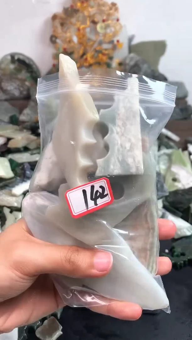 未镶嵌和田玉摆件142