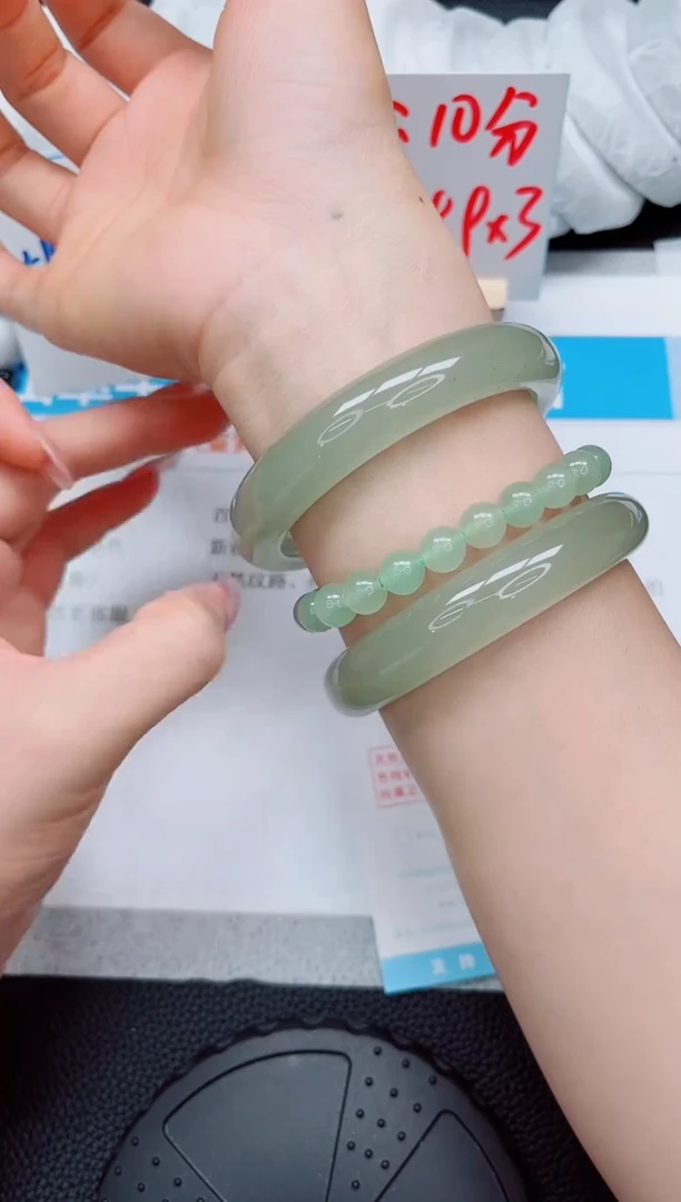 石英质玉手镯未镶嵌233-61.2